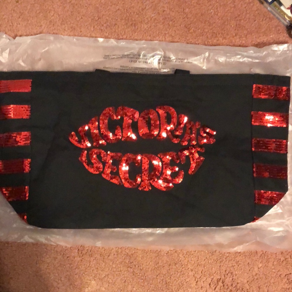 Victoria Secret🥳HP🥳 Tote Bag - Picture 2 of 6